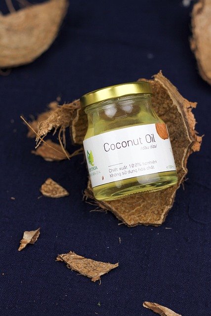Huile de coco bio : l'alliée de votre bien-être quotidien